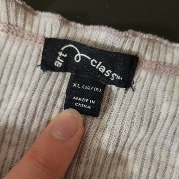 Dusty Lavender Long-Sleeve Cropped Shrug Top with Little White Flowers - Picture 3 of 3